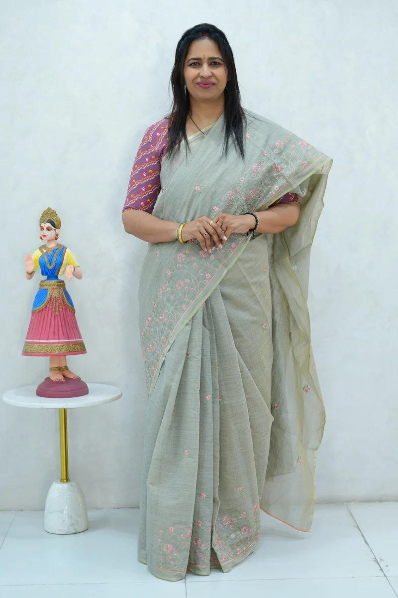 Cotton Silk saree grey with all over thread embroidery