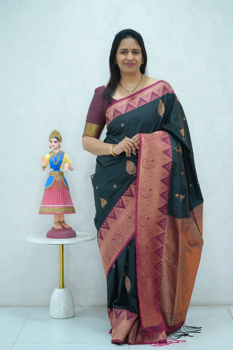 Semi Kanchi Silk dual tone green and blue saree with contrast magenta border