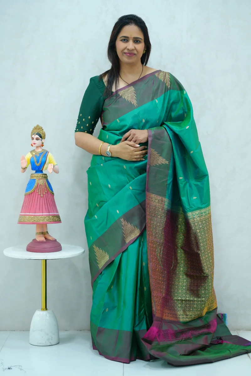 Pure Kanchi Arani Silk Saree dual shade of green & blue colour