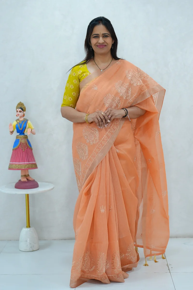Cotton Silk saree peach with thread buttas, zari border